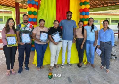 Crescendo Juntos, Dentro e Fora da Sala