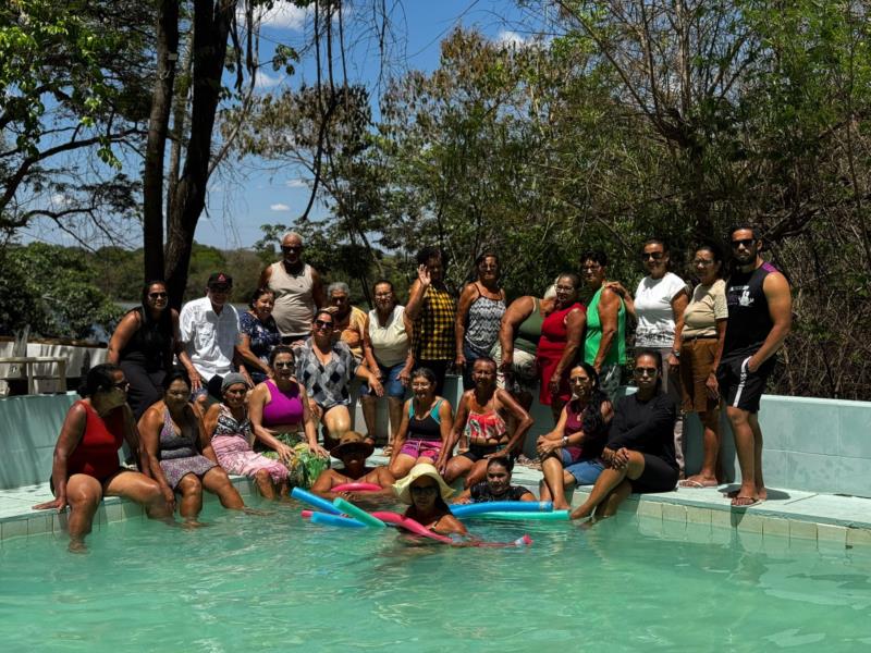 Idosos do Centro de Convivência participam de passeio ao Rancho Mangueiras